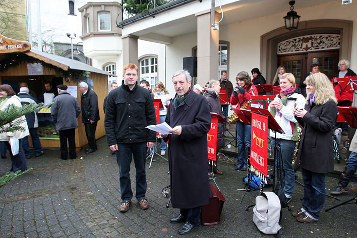 Eröffnung 26.  Wiehler Weihnachtsmarkt durch Bürgermeister Werner Becker-Blonigen