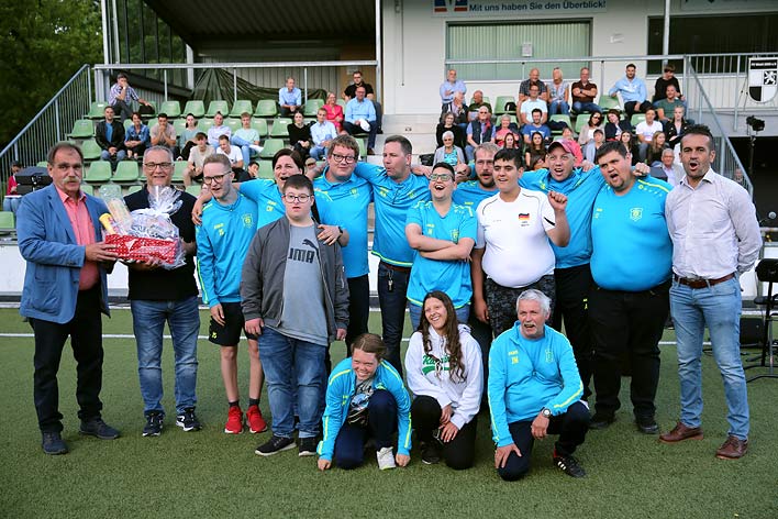 Mit dem Sepp-Herberger-Preis ausgezeichnet und auch bei der Wiehler Sportlerehrung im Mittelpunkt: die Inklusions-Fußballmannschaft des BSV Bielstein.