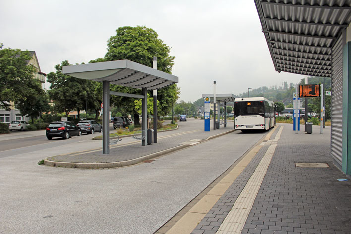 Die Busse, die bisher am Gymnasium hielten, fahren mit Schuljahresbeginn den Wiehler Busbahnhof an. Foto: Stadt Wiehl