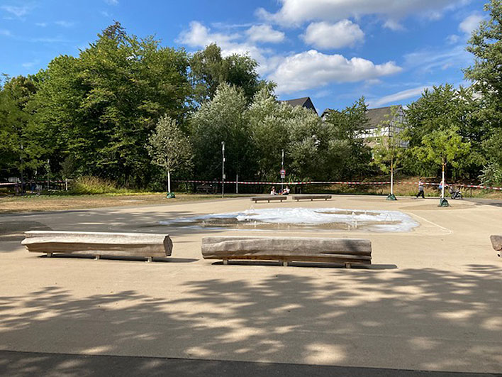 Schaum statt Fontnen: Am Samstag haben Unbekannte das Wasserspiel im Kurpark beschdigt. Foto: Stadt Wiehl