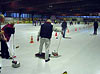 Action in der Eishalle
